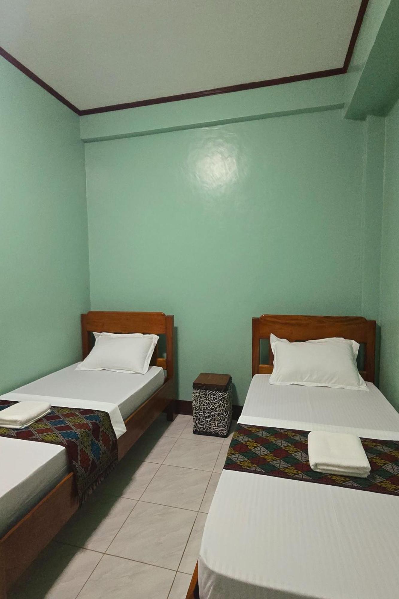 Nober Pension House City Center Puerto Princesa Exterior foto